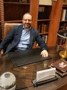 Renato Arpaia-direttore responsabile 15 minuti radio-15 minuti radio-web radio-intervista-consulenza radiofonica