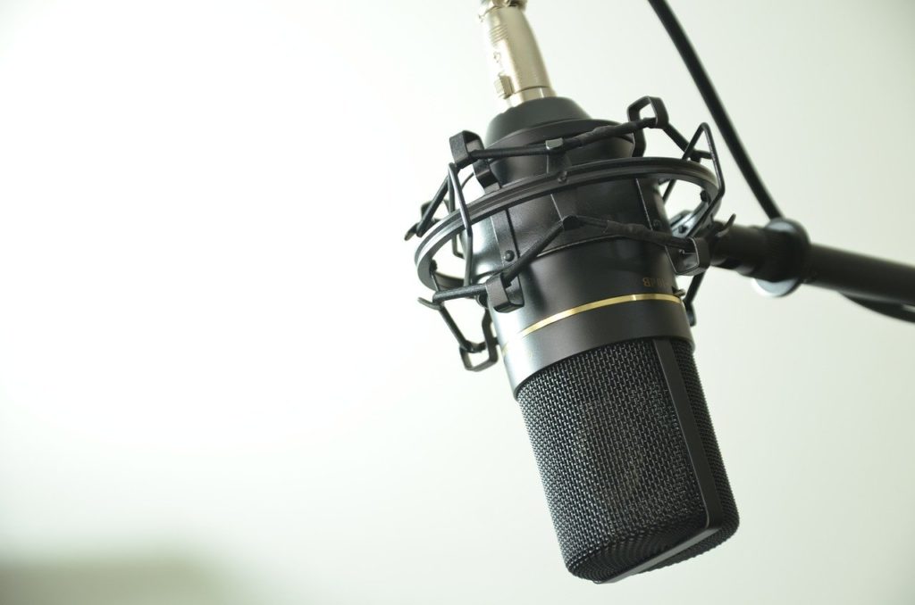 L'estetica della voce in radio