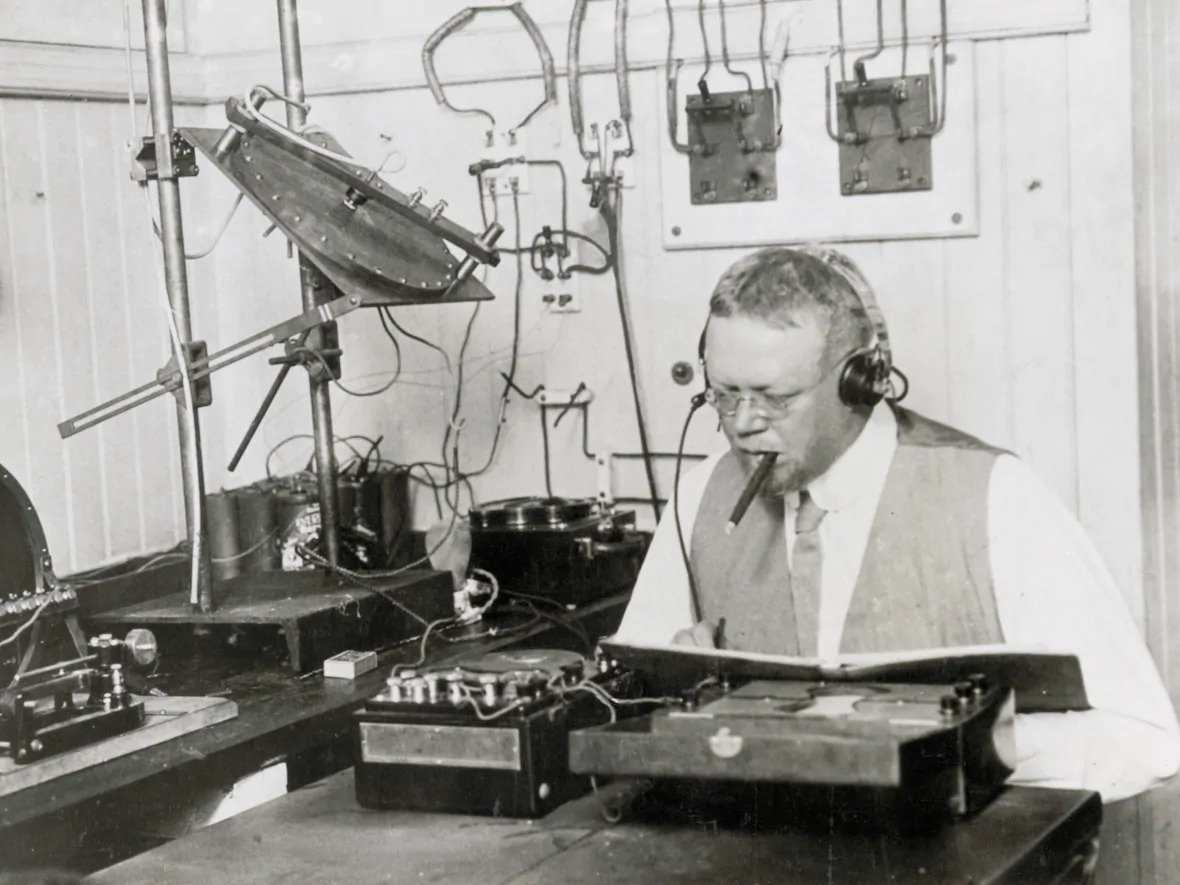 Chi ha inventato la radio? Viaggio nella storia di un medium rivoluzionario